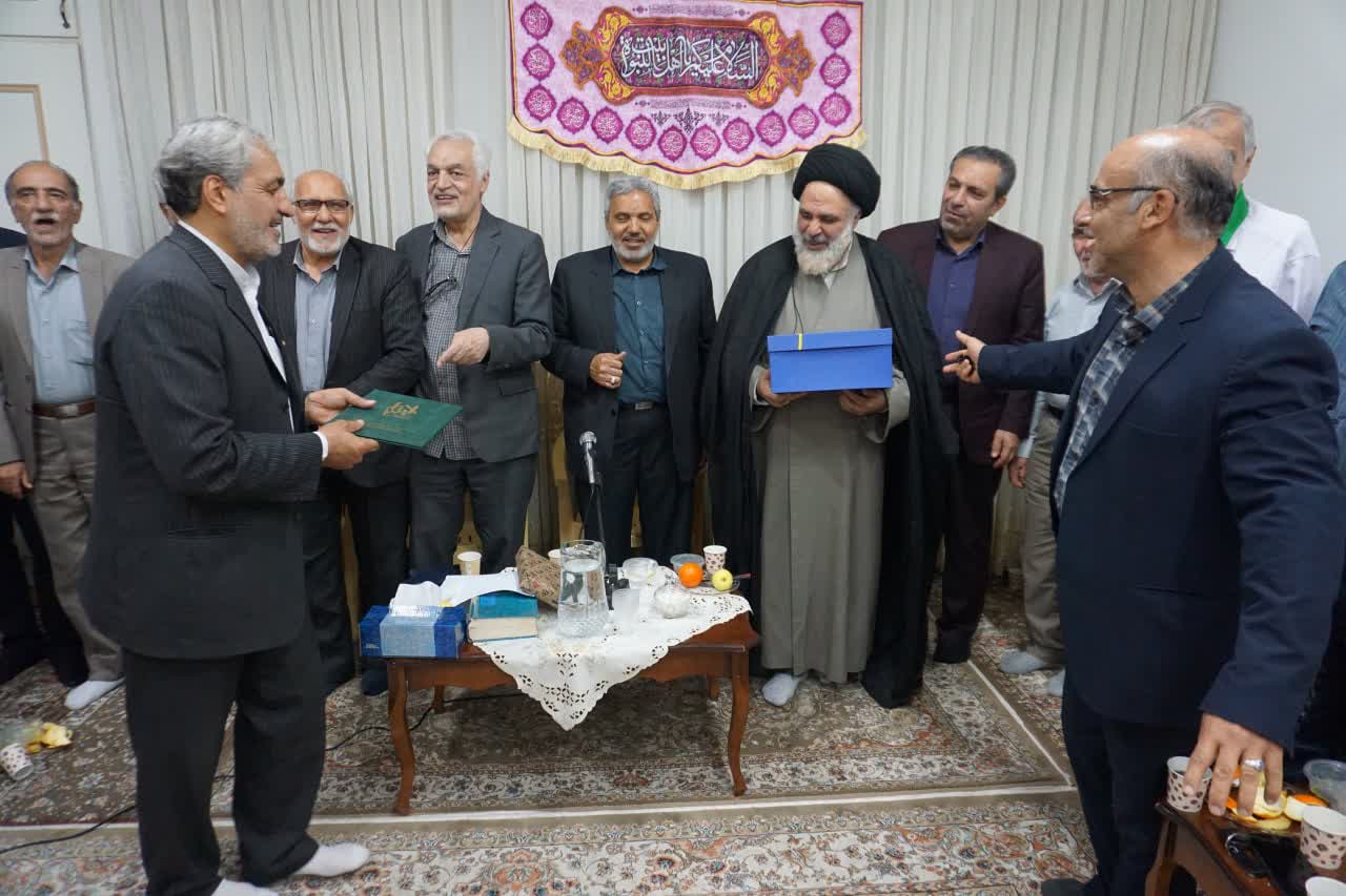 ششمین جلسه هفتگی موسسه خیریه ایتام قم در سال ۱۴۰۴ برگزار شد