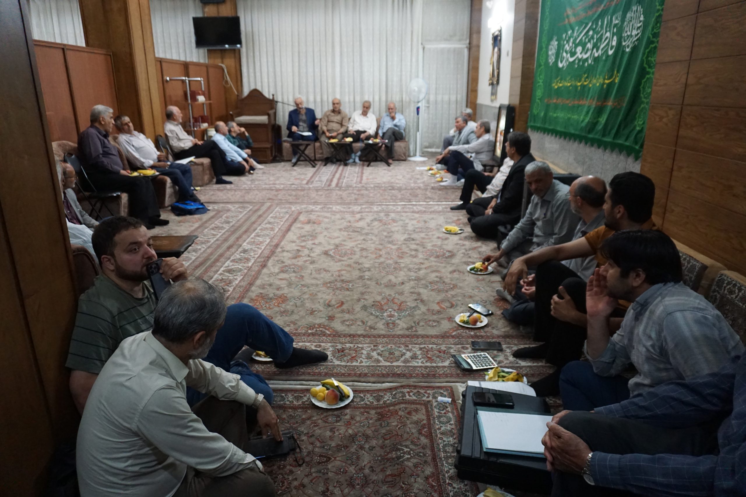 نهمین جلسه هفتگی موسسه خیریه ایتام به میزبانی حاج حامد متفکریان برگزار شد+تصاویر