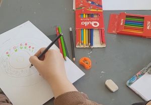 برگزاری اولین جلسه دوره «آرت‌تراپی» در مؤسسه خیریه تکفل و سرپرستی ایتام قم