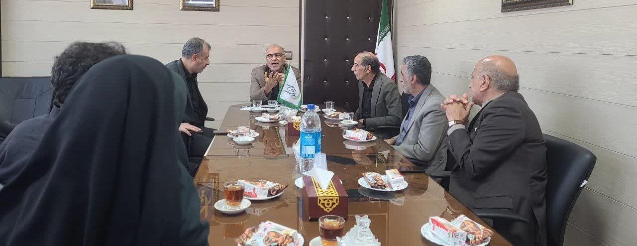 بازدید رئیس پلیس اطلاعات و امنیت عمومی نیروی انتظامی استان قم و هیئت همراه از مؤسسه خیریه ایتام قم