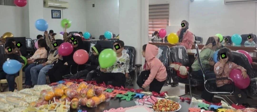 برگزاری برنامه شاد و مفرح برای کودکان تحت پوشش مؤسسه خیریه ایتام قم