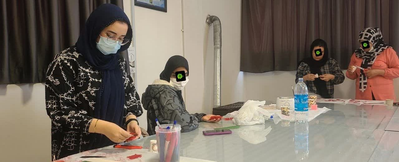 برگزاری کلاس‌های مهارتی خیاطی و شمع‌سازی ویژه بانوان تحت پوشش موسسه