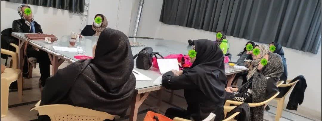 برگزاری جلسه آرت‌تراپی در موسسه خیریه ایتام قم